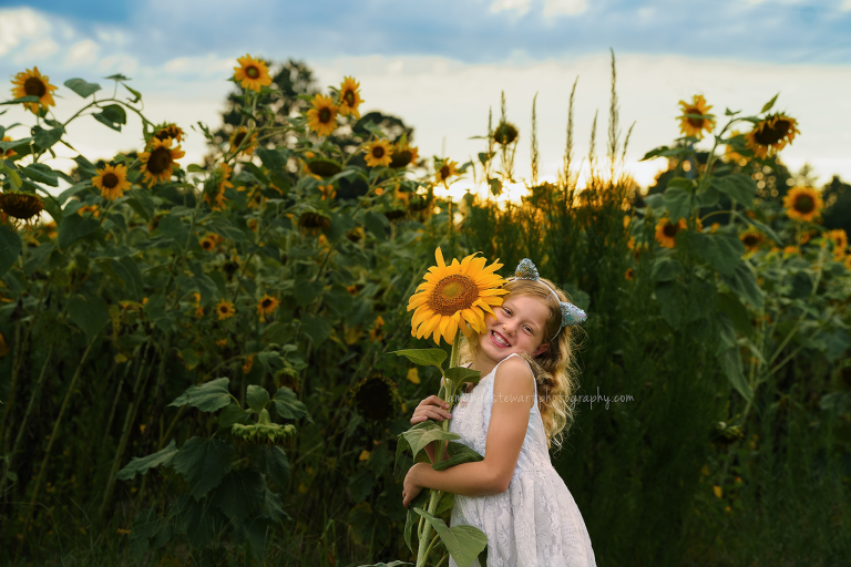 Sunflower Field Photography with Hampton Roads Family Photographer, Amanda Stewart